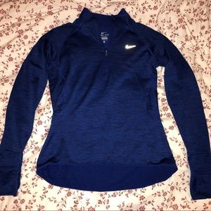 NIKE QUARTER ZIP